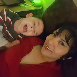 Meet your Posher, Alma